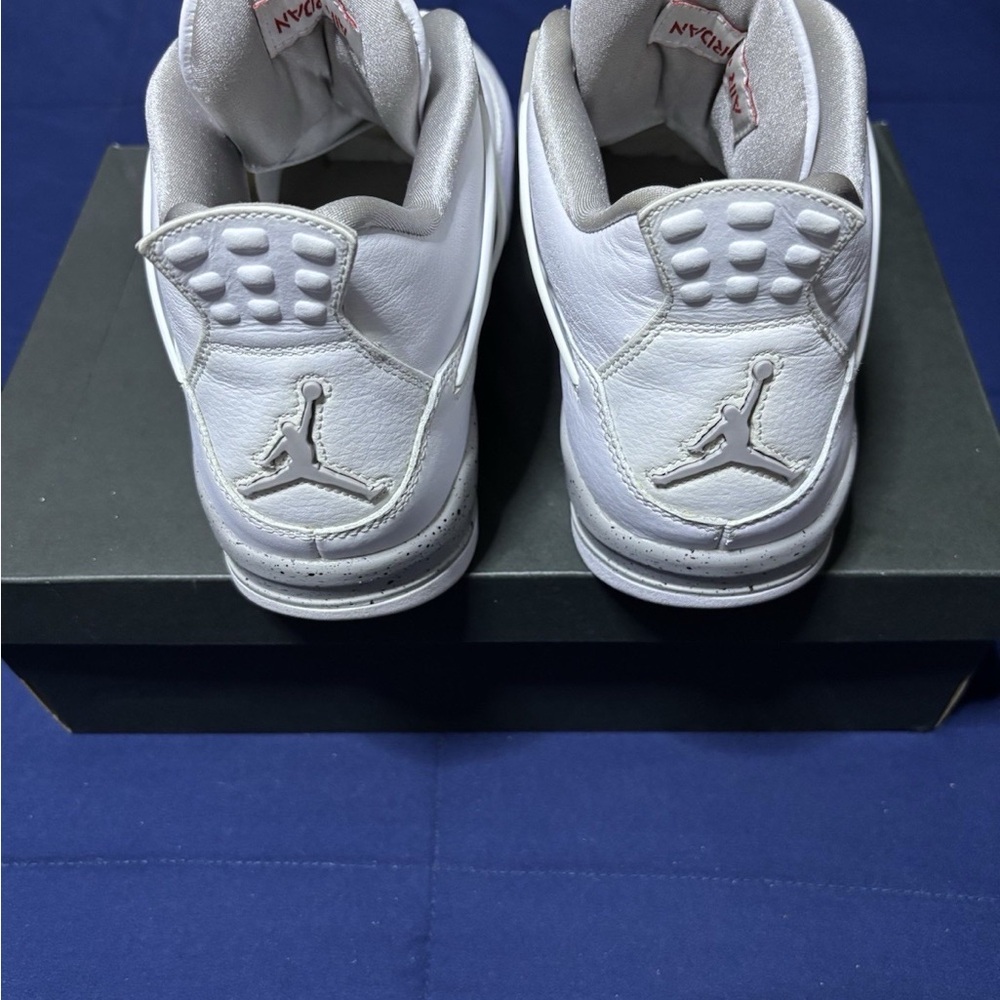 Jordan 4 Retro Mid White Oreo - Picture 5 of 6